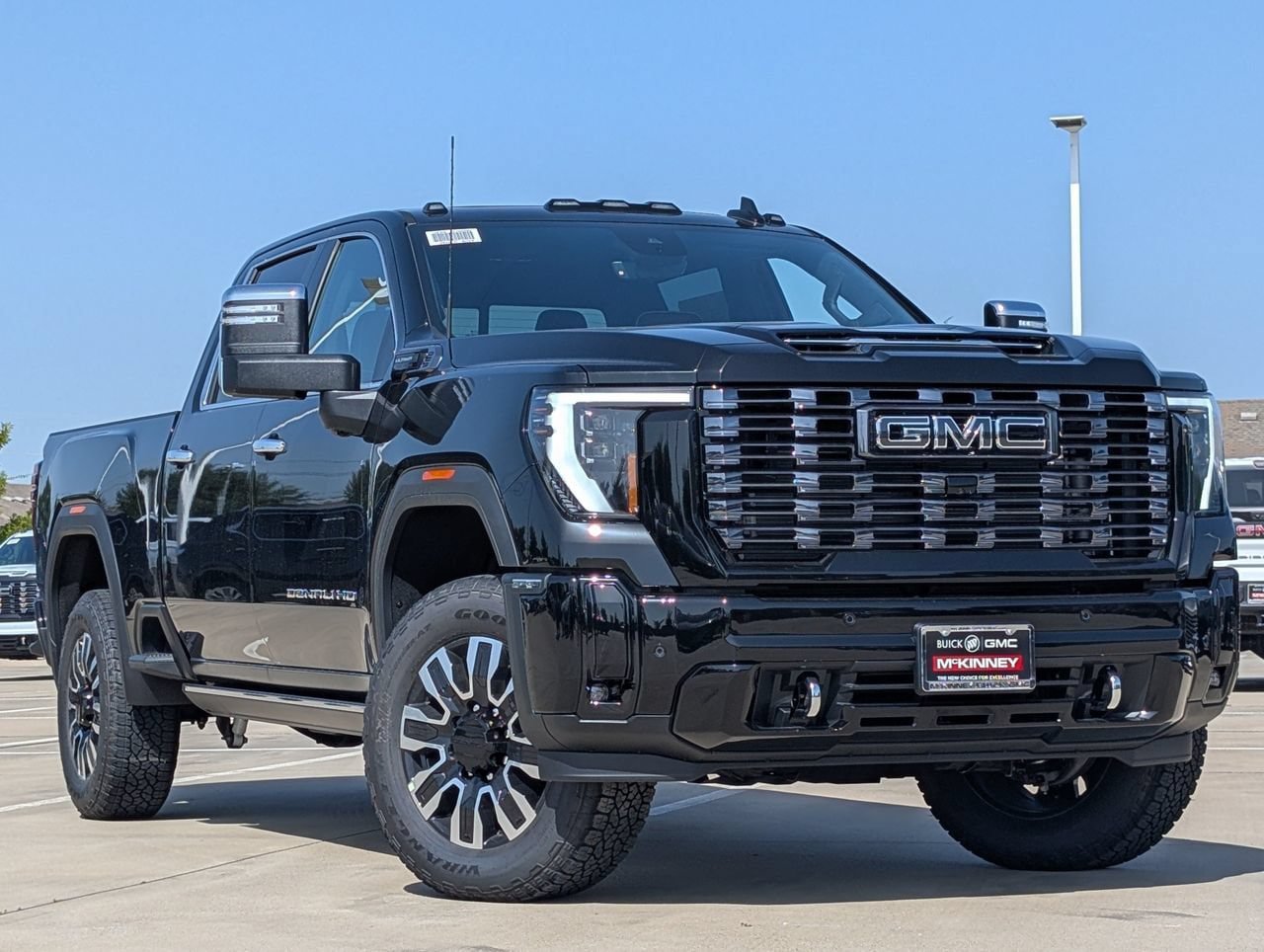 New 2026 GMC Sierra 2500 Denali Ultimate AWD/4WD image 2