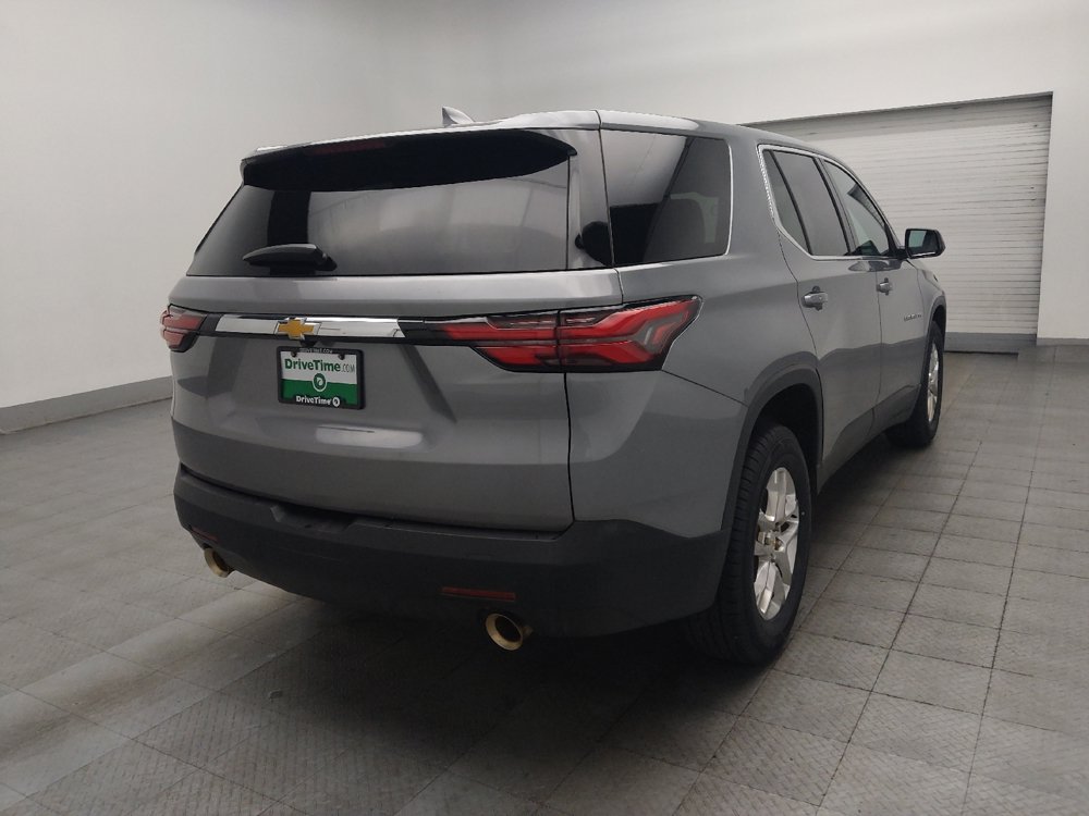 Used 2023 Chevrolet Traverse LS FWD image 9