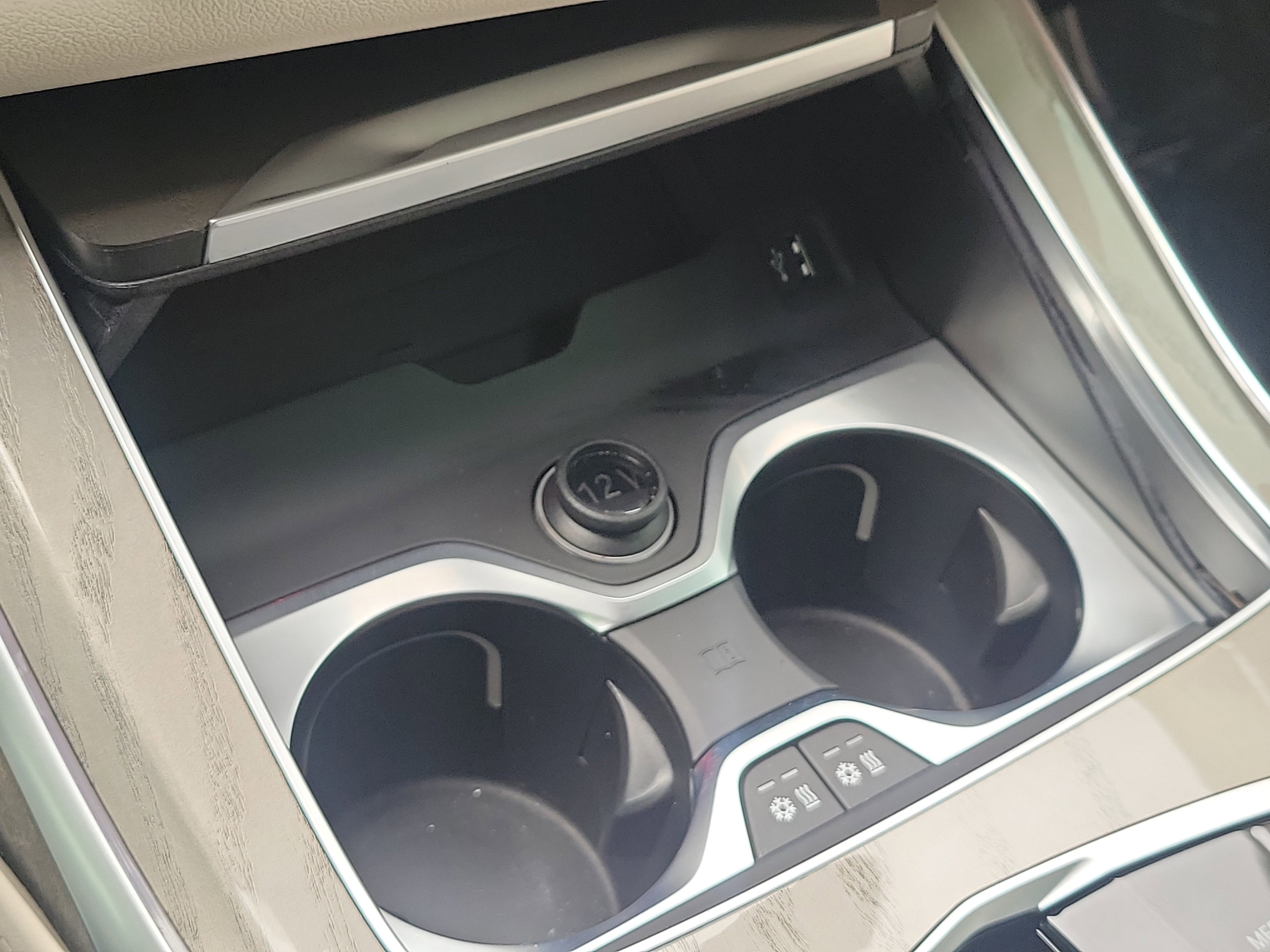 Certified 2023 BMW X7 M60i w/ Executive Package image 33