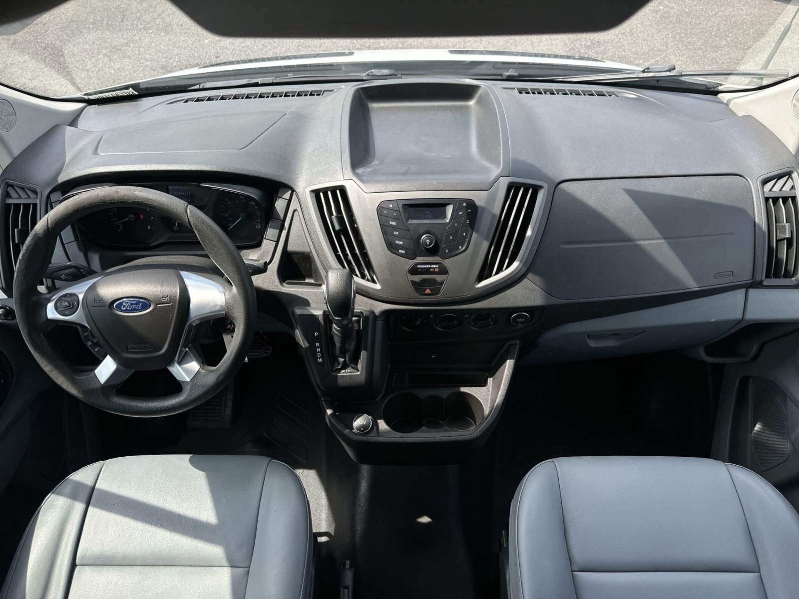 Used 2018 Ford Transit 250 148 High Roof RWD image 22