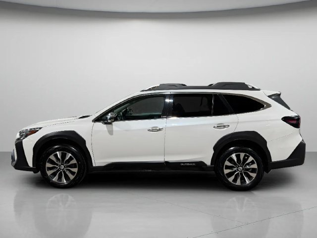 Used 2023 Subaru Outback Touring XT w/ Tech Package 3 AWD/4WD image 6