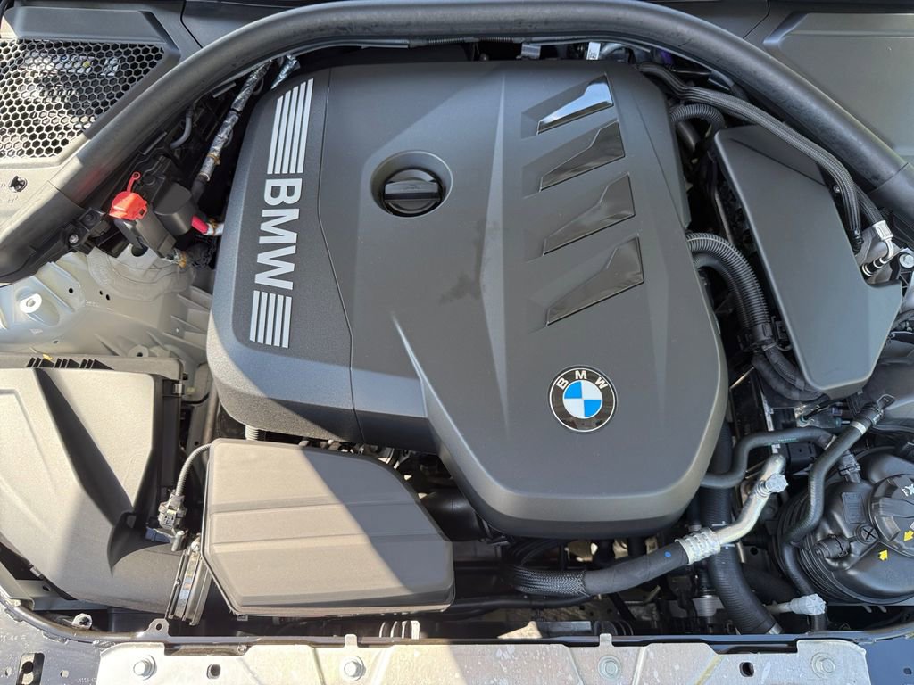Used 2025 BMW 330i xDrive Sedan w/ M Sport Package AWD/4WD image 36