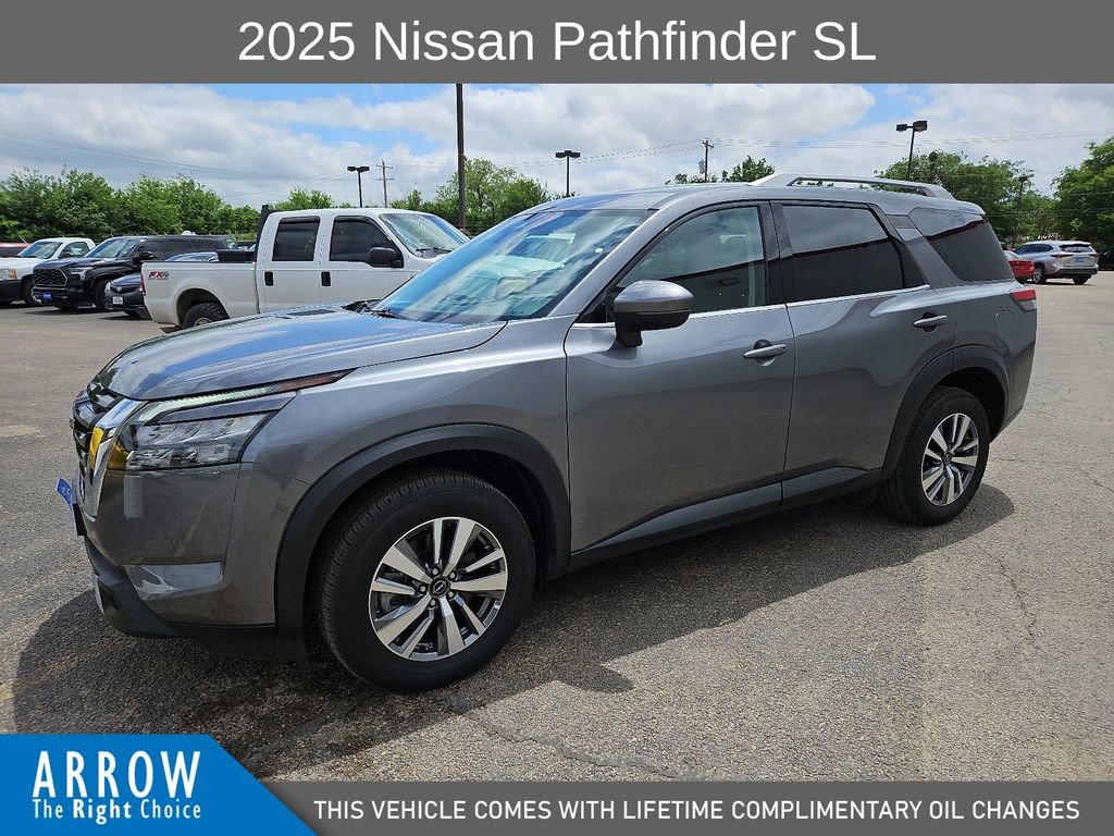 Used 2025 Nissan Pathfinder SL AWD/4WD image 5