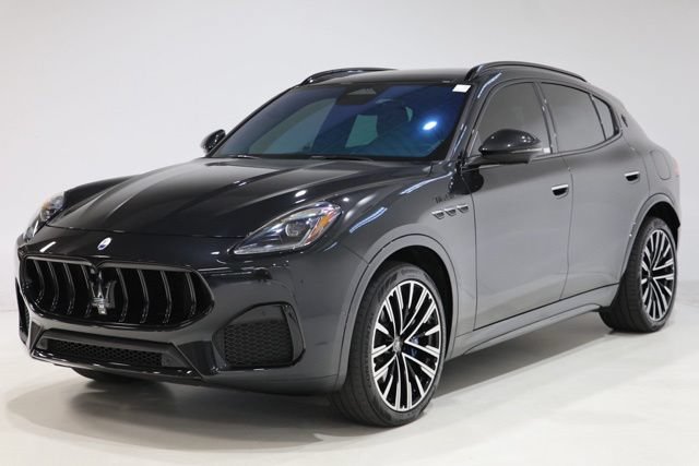 Used 2023 Maserati Grecale Modena AWD/4WD image 3