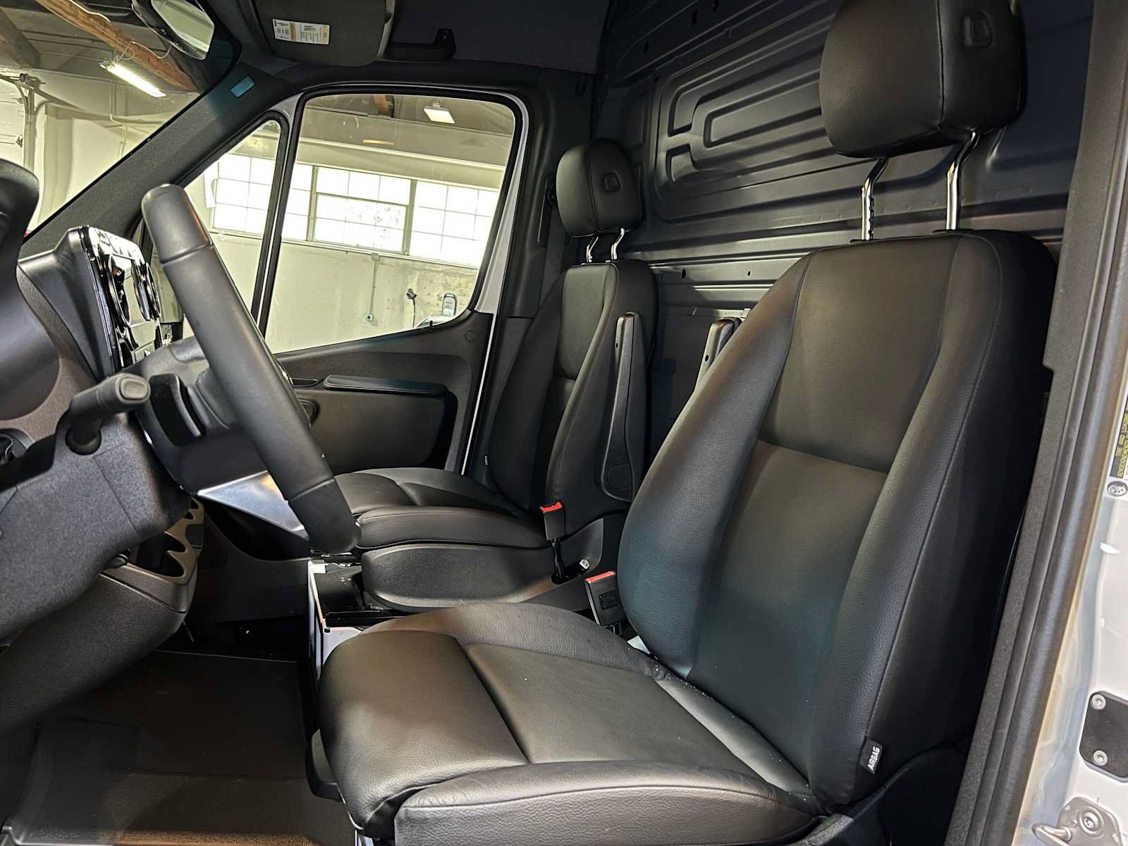 Used 2026 Mercedes-Benz Sprinter 2500 image 25
