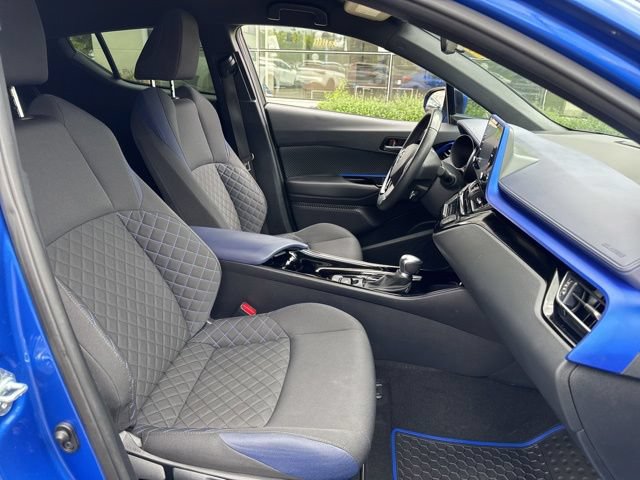Used 2021 Toyota C-HR XLE FWD image 25