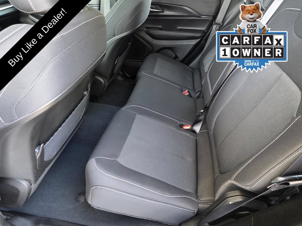 Used 2025 Jeep Grand Cherokee Laredo w/ Luxury Tech Group I AWD/4WD image 9