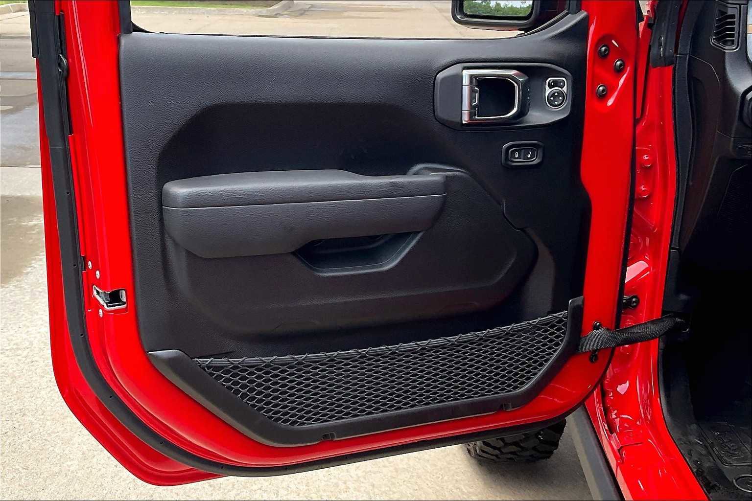 New 2025 Jeep Gladiator Willys image 10