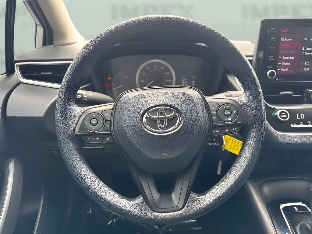 Used 2022 Toyota Corolla LE FWD image 13
