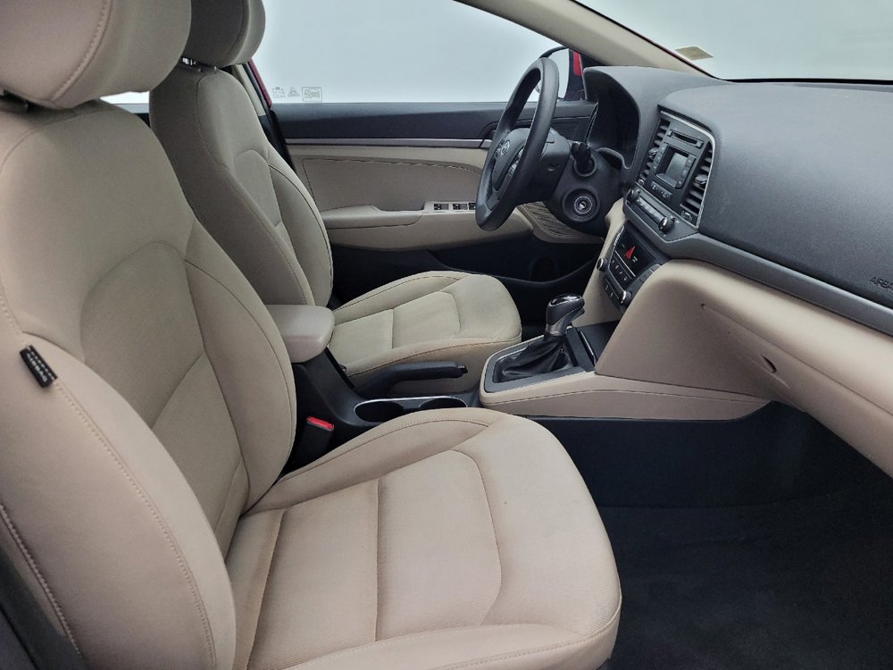 Used 2017 Hyundai Elantra SE image 21