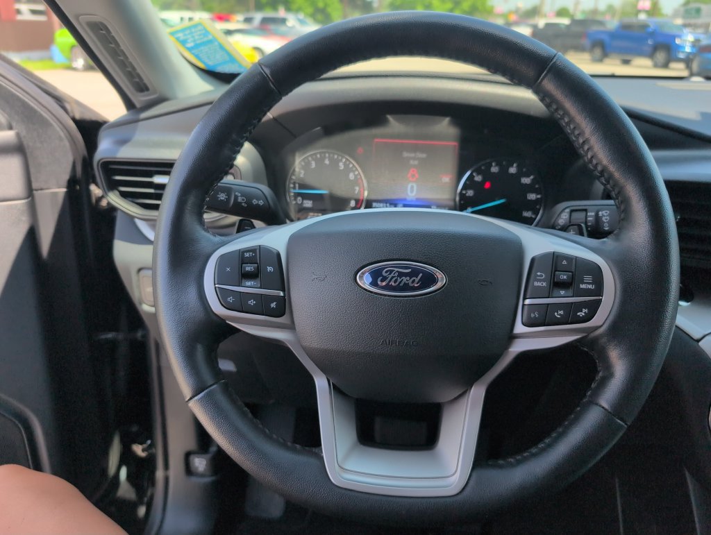 Used 2020 Ford Explorer XLT AWD/4WD image 9