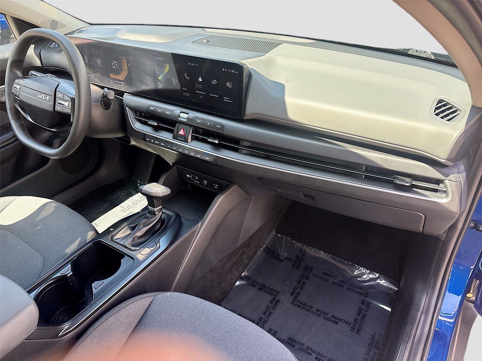 Used 2025 Kia K4 LXS image 28