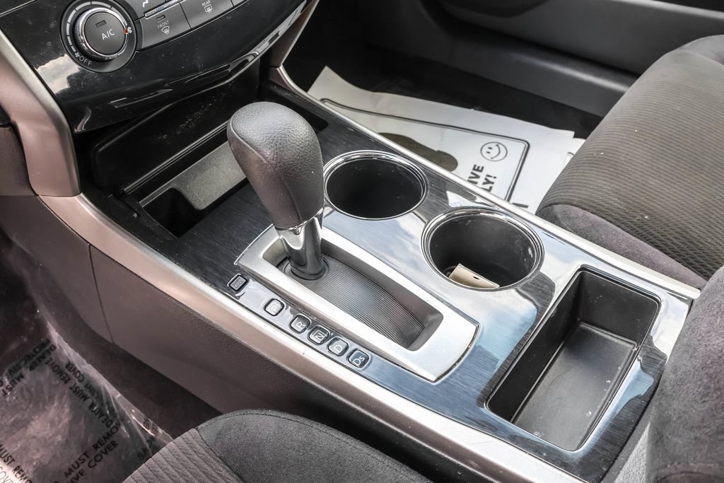 Used 2013 Nissan Altima 3.5 S FWD image 23