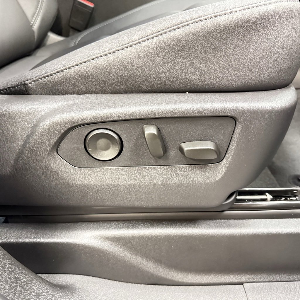 New 2026 Chevrolet Tahoe LT w/ Comfort Package image 17