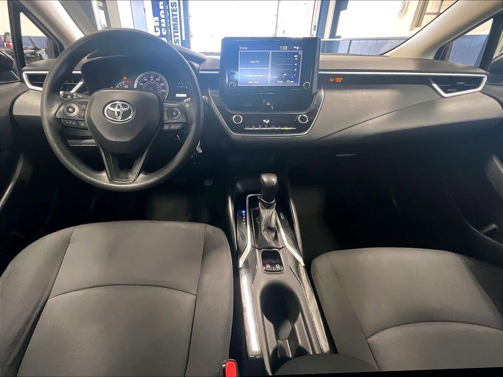 Used 2022 Toyota Corolla LE FWD image 21