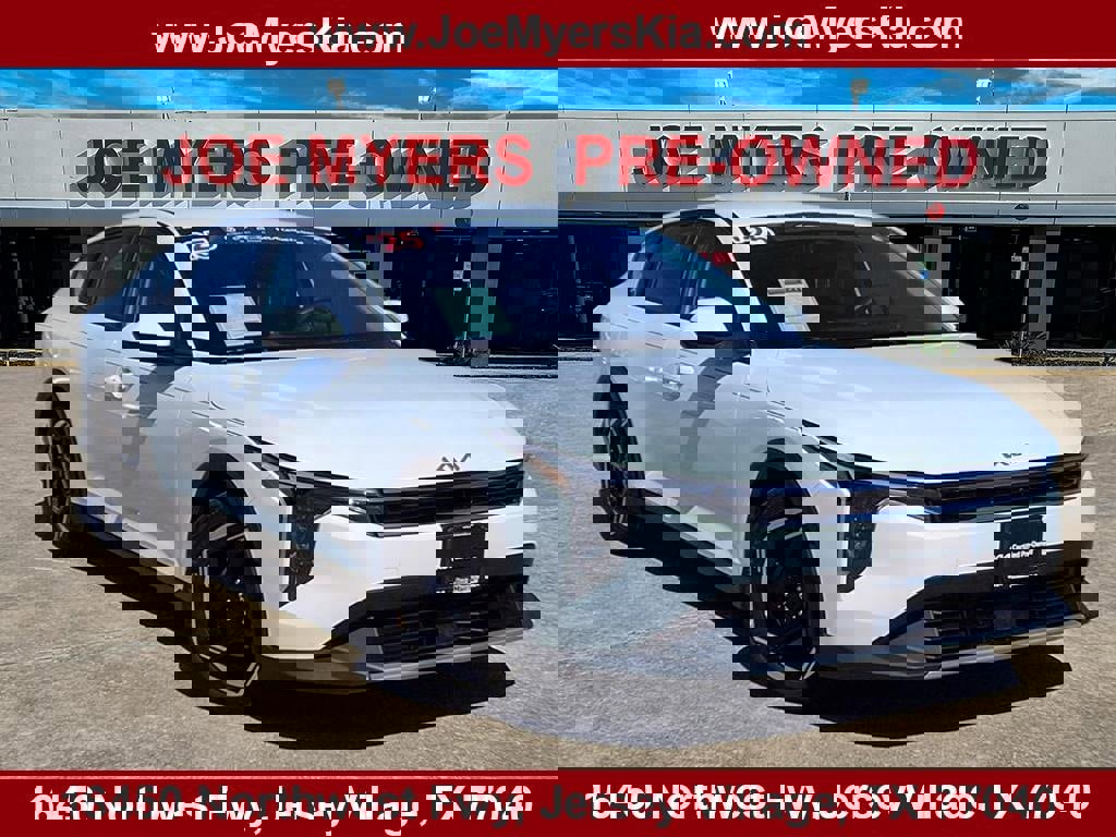 Certified 2025 Kia K4 EX