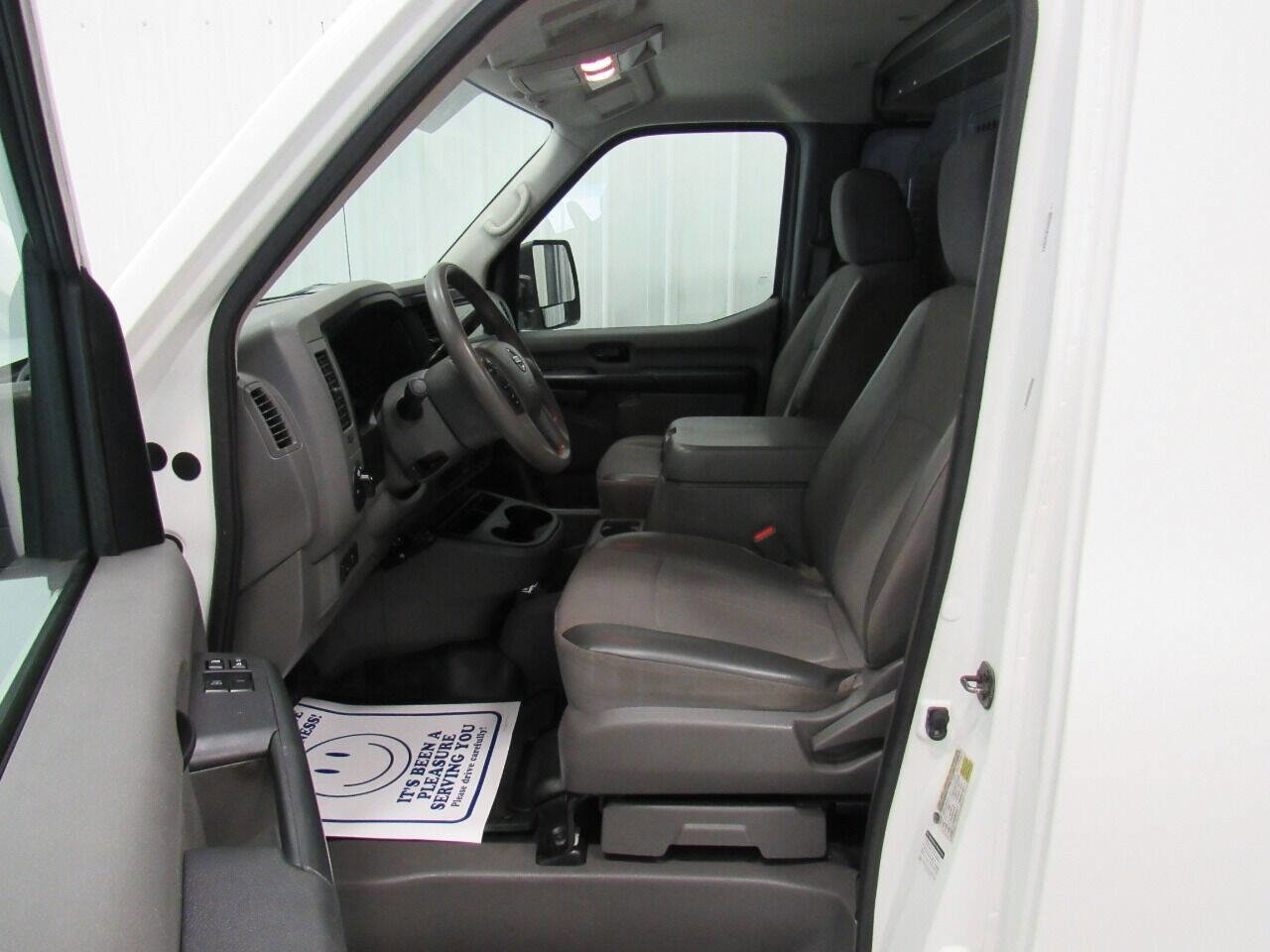 Used 2017 Nissan NV 3500 SV w/ Technology Package image 33