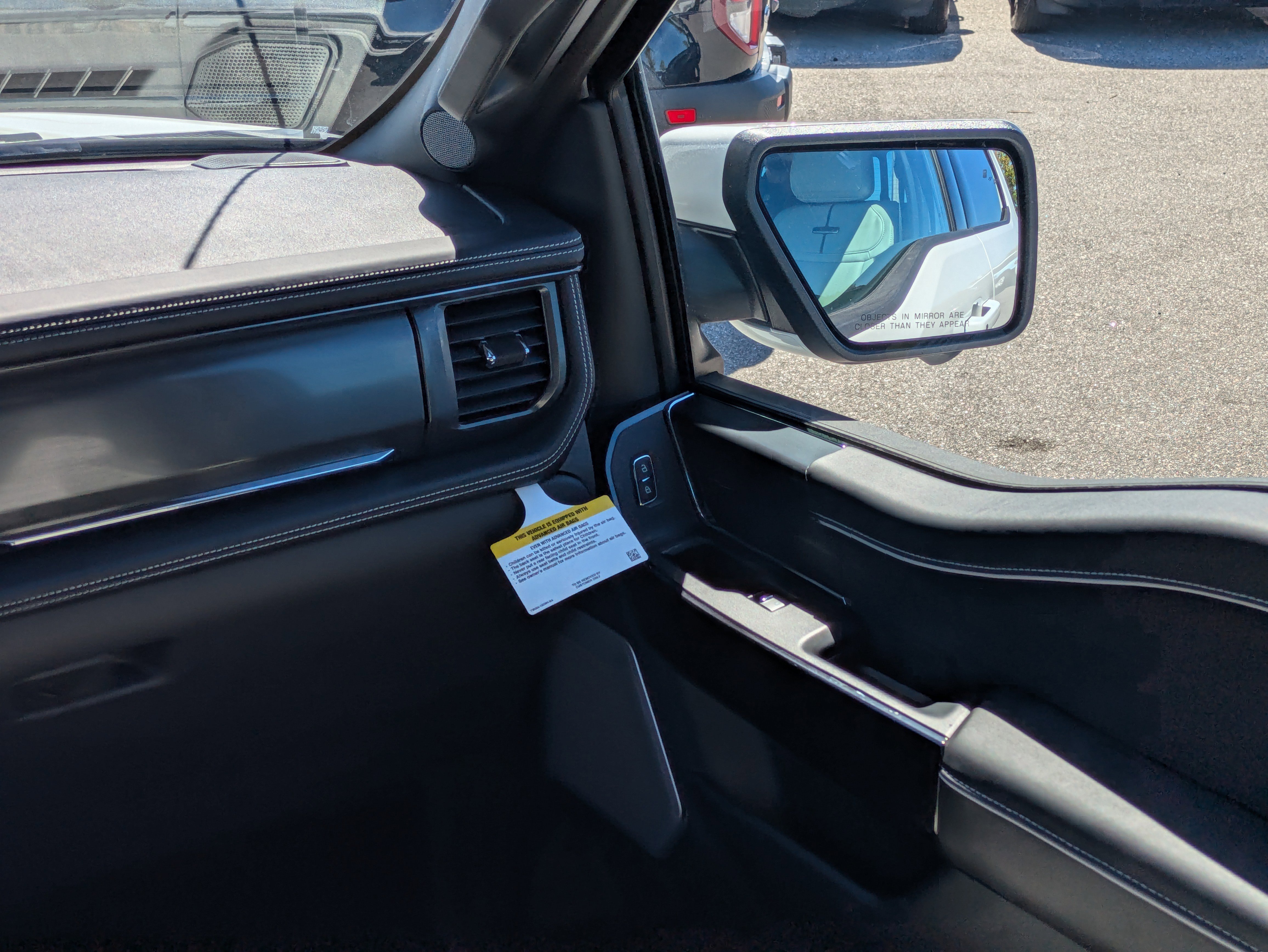 New 2025 Ford F150 Lightning Platinum image 19