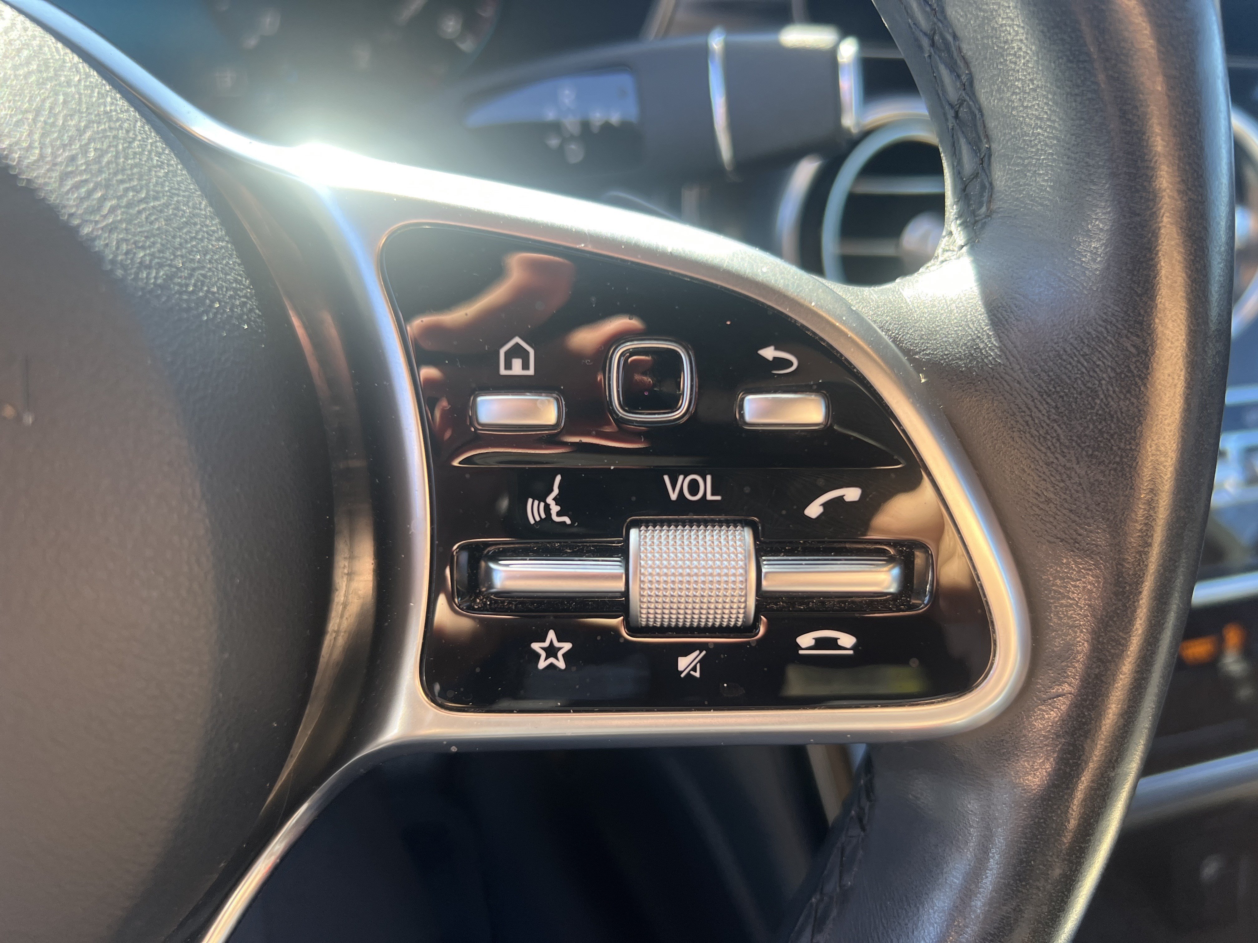 Used 2021 Mercedes-Benz GLC 300 4MATIC image 14