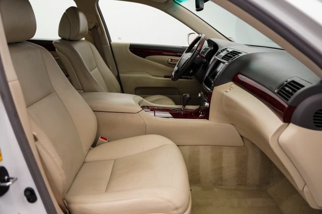 Used 2011 Lexus LS 460 AWD w/ Comfort Pkg image 20