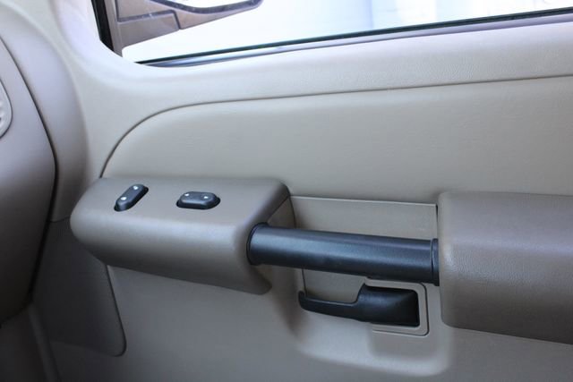 Used 2004 Ford Explorer Sport Trac XLT RWD image 17