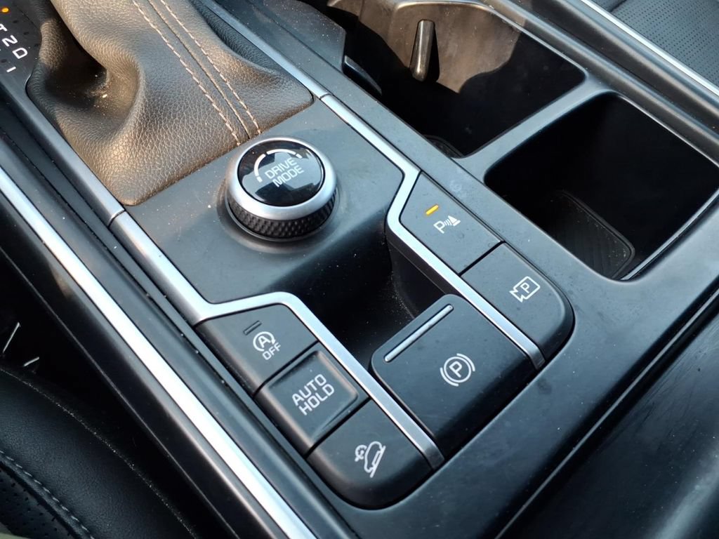 Used 2024 Kia Sorento S FWD image 17