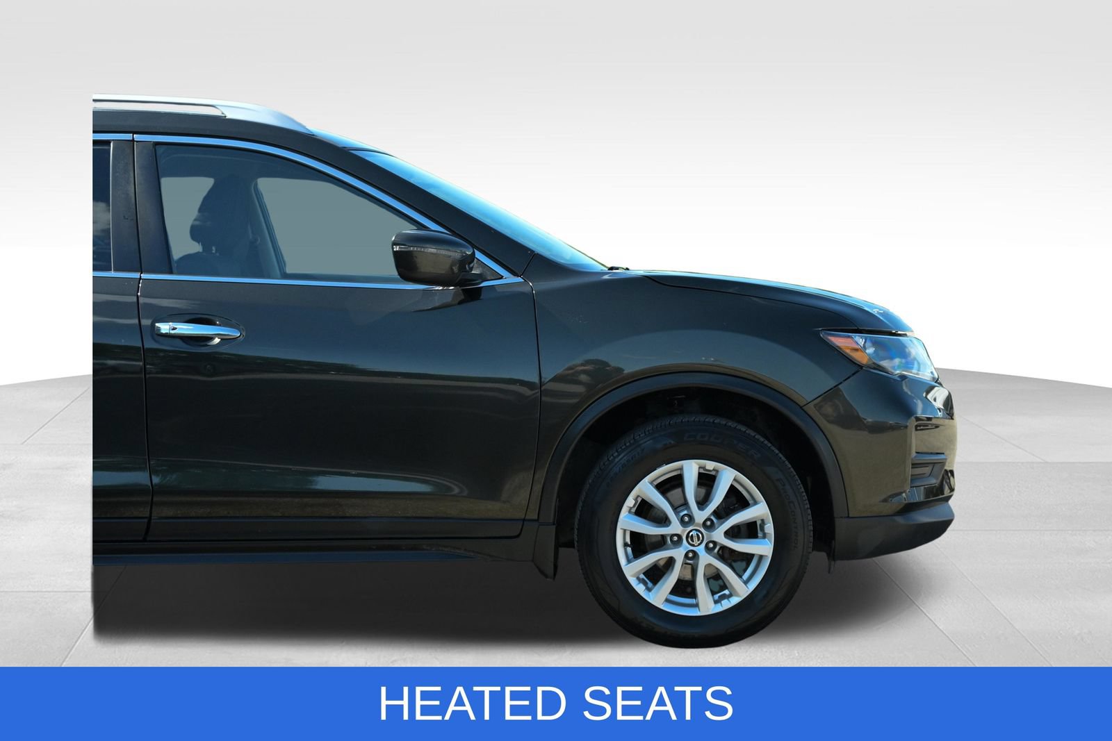 Used 2017 Nissan Rogue SV AWD/4WD image 13