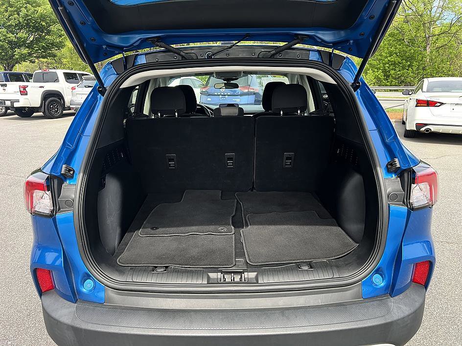 Used 2021 Ford Escape SE image 15