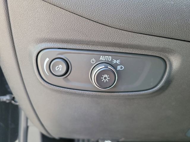 Certified 2024 Chevrolet Equinox LS w/ LS Convenience Package FWD image 23