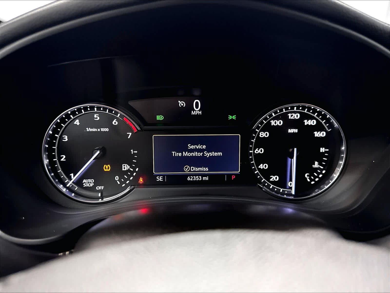 Used 2019 Cadillac XT4 Sport w/ Cold Weather Package FWD image 21
