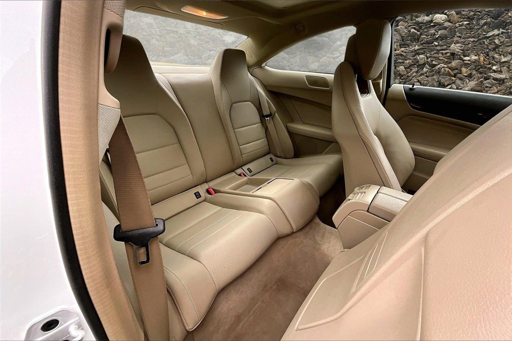 Used 2015 Mercedes-Benz C 250 Coupe image 23