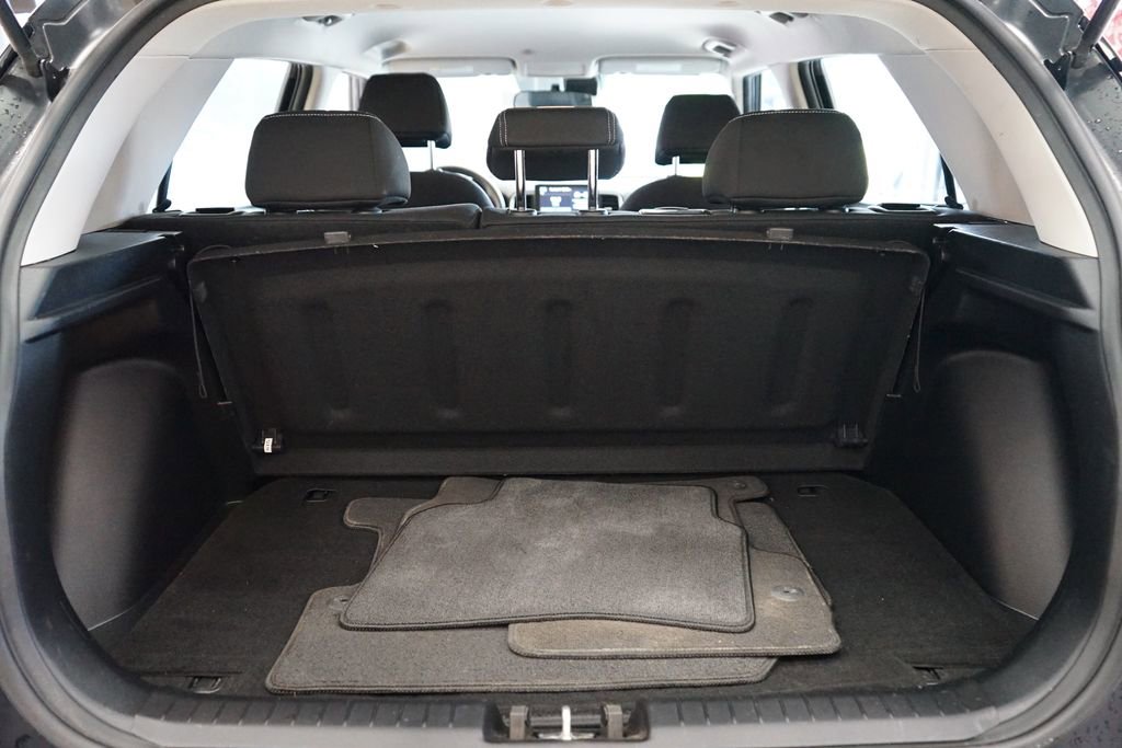 Used 2020 Hyundai Venue SEL FWD image 46