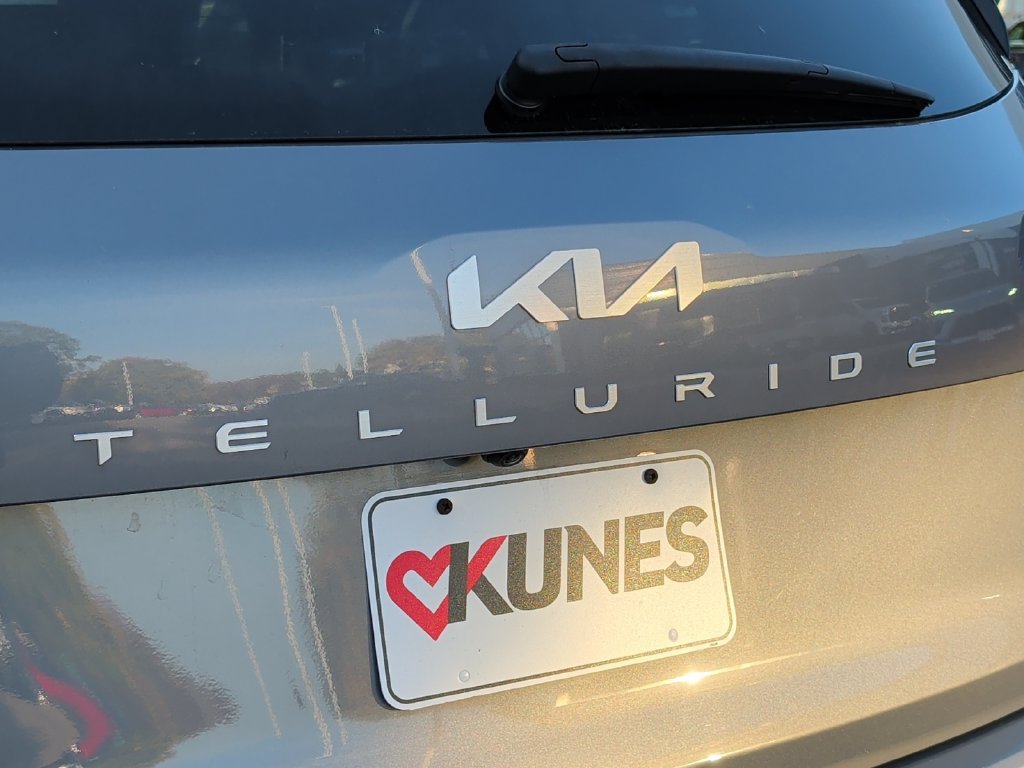 Used 2024 Kia Telluride EX AWD/4WD image 41