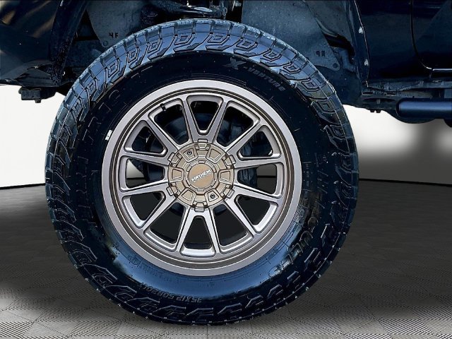 Used 2022 Toyota Tacoma SR w/ SR Convenience Package RWD image 34
