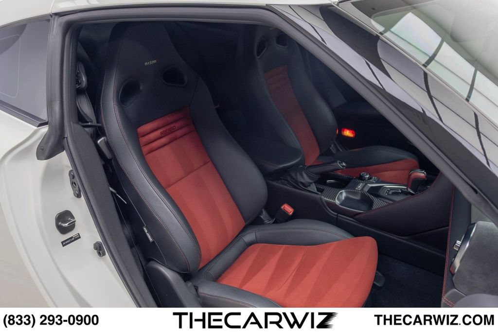 Used 2018 Nissan GT-R NISMO AWD/4WD image 95