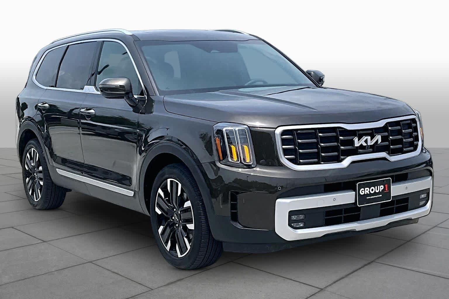 Used 2024 Kia Telluride SX FWD image 3