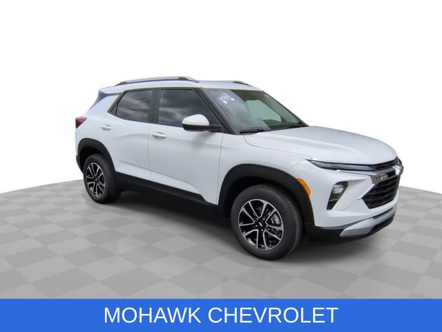 Certified 2025 Chevrolet TrailBlazer LT AWD/4WD image 2