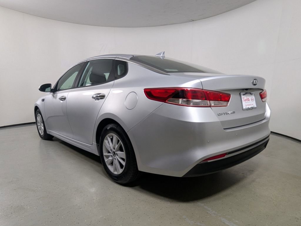 Used 2017 Kia Optima LX w/ Convenience Plus Package FWD image 5