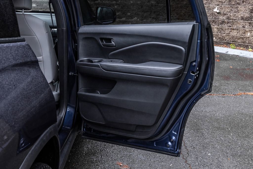 Used 2022 Honda Passport EX-L image 16