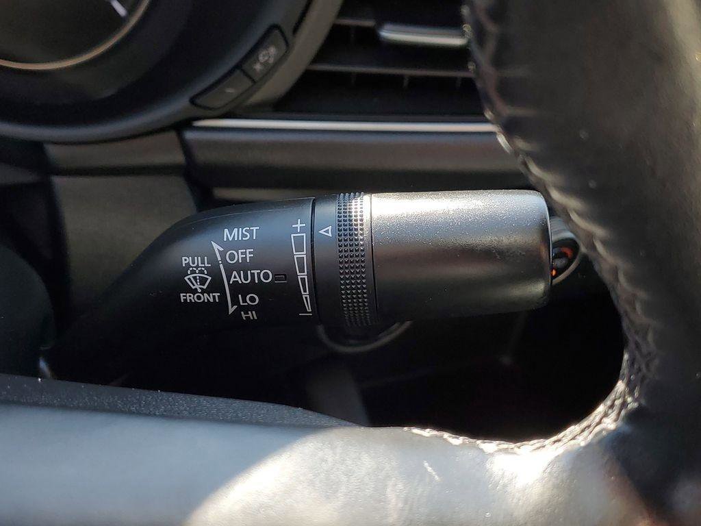 Used 2023 MAZDA MAZDA3 s image 15