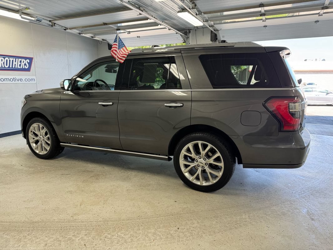 Used 2019 Ford Expedition Platinum AWD/4WD image 3