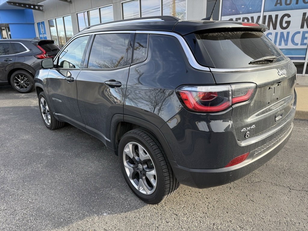 Used 2017 Jeep Compass Limited image 3