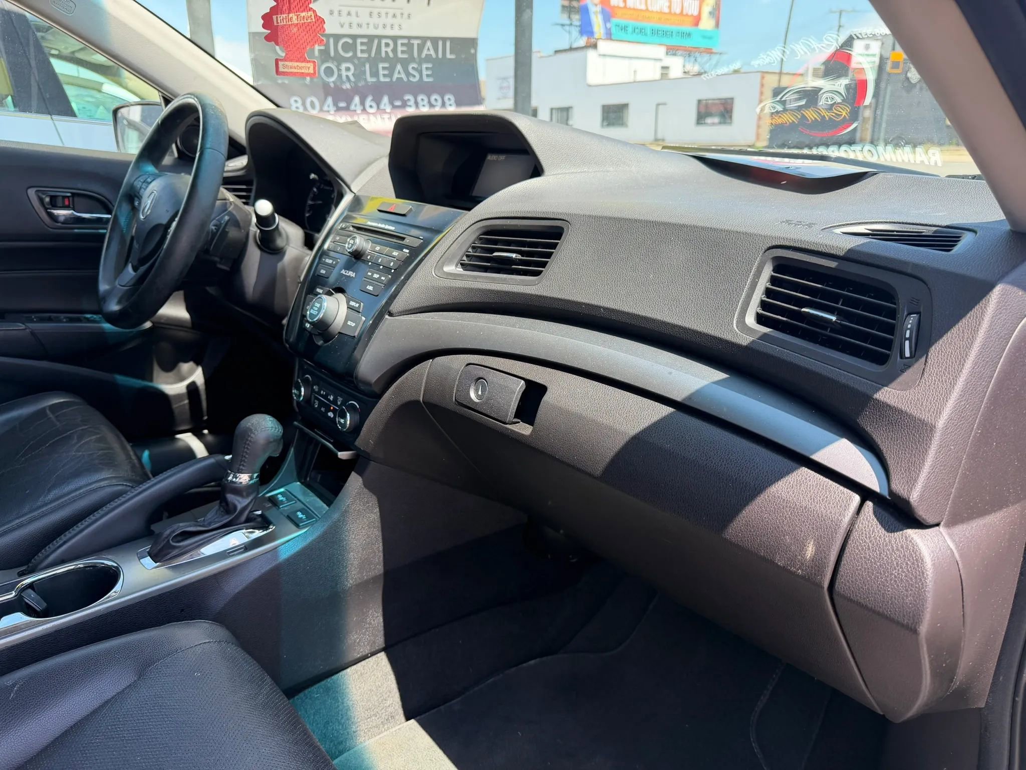 Used 2014 Acura ILX FWD image 9