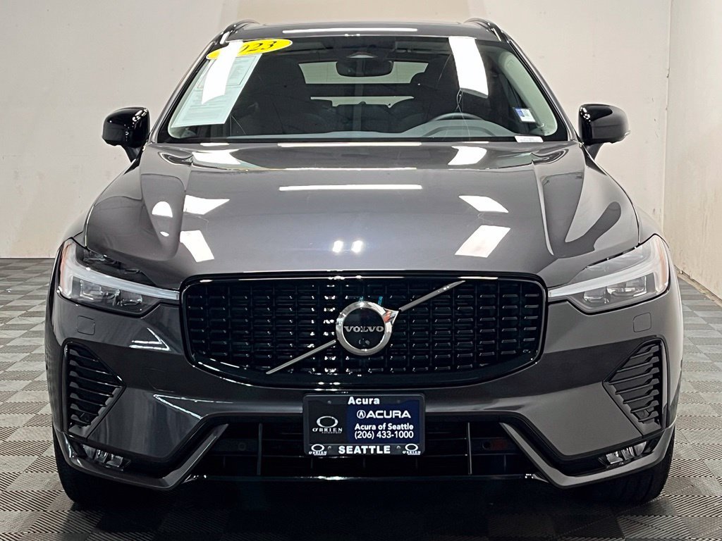 Used 2023 Volvo XC60 B5 Plus w/ Protection Package Premier AWD/4WD image 3