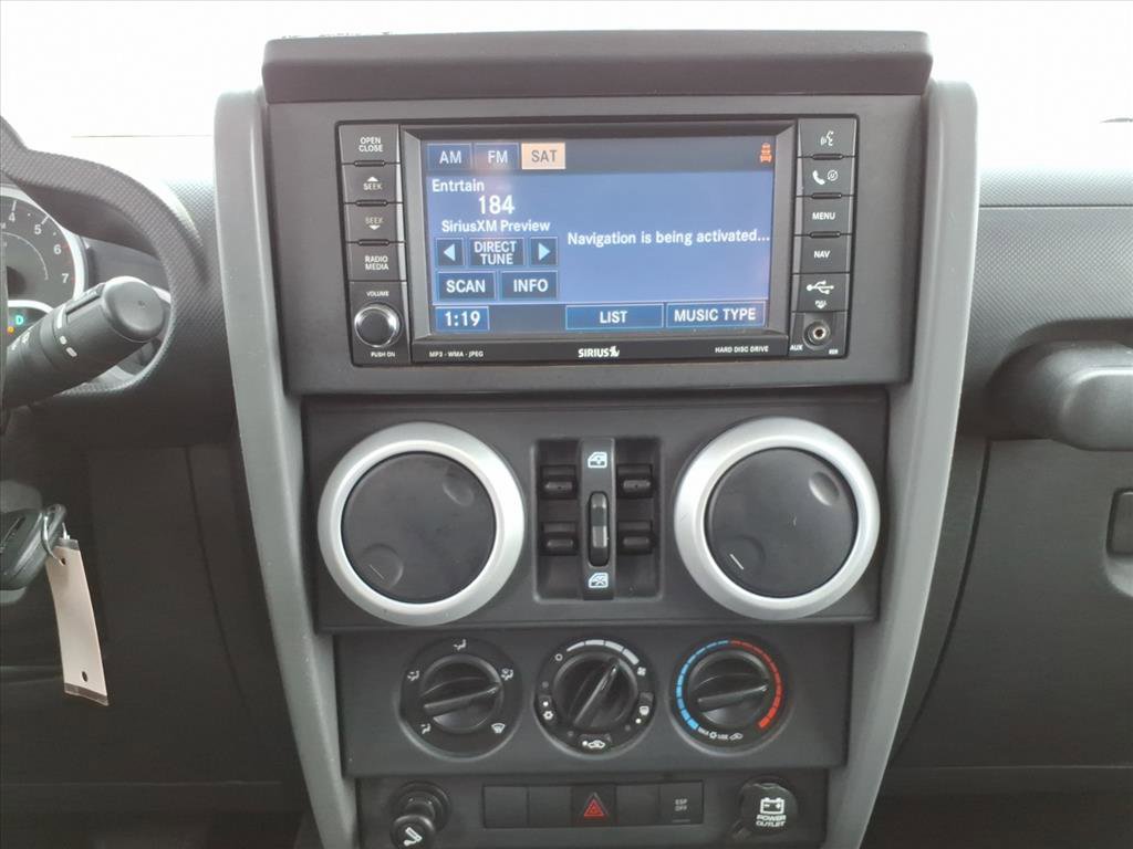 Used 2008 Jeep Wrangler Unlimited Sahara w/ Dual Top Group image 16