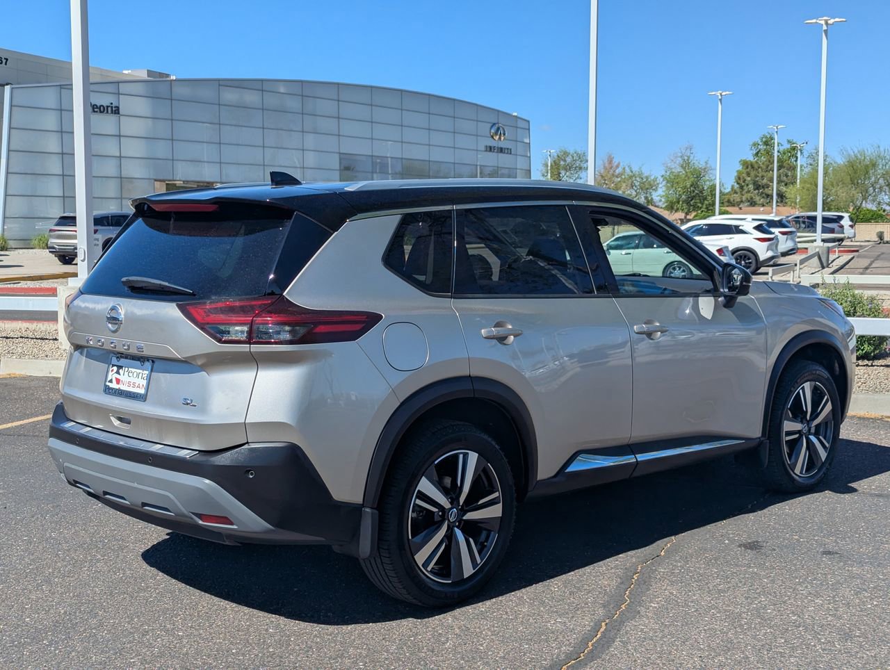 Used 2021 Nissan Rogue SL image 8