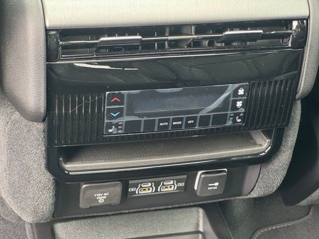 New 2026 Jeep Grand Wagoneer Limited AWD/4WD image 34