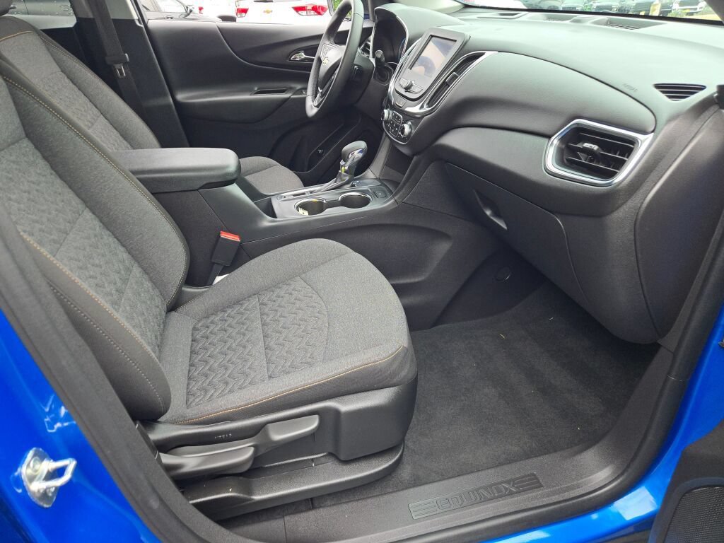 Certified 2024 Chevrolet Equinox LT w/ LPO, Floor Liner Package FWD image 14
