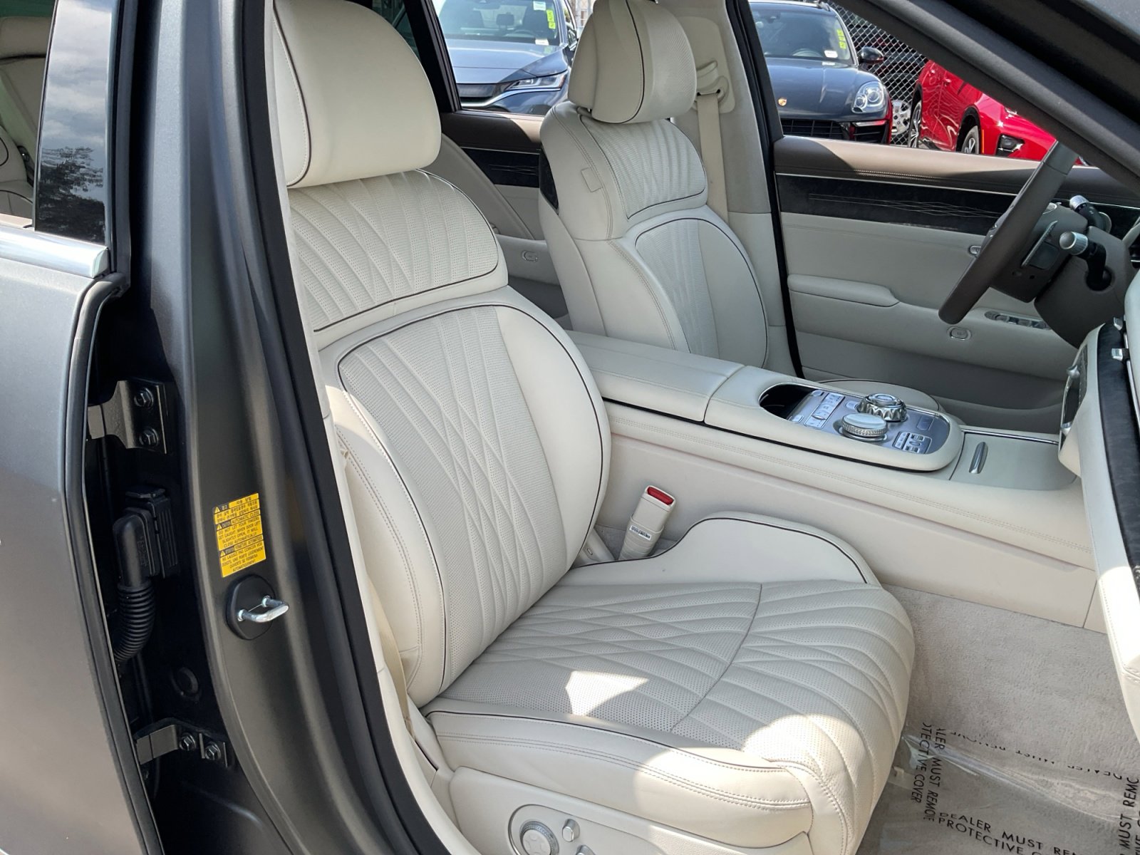 Used 2023 Genesis G90 3.5T AWD/4WD image 21