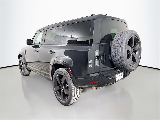 New 2026 Land Rover Defender 110 X-Dynamic SE image 7